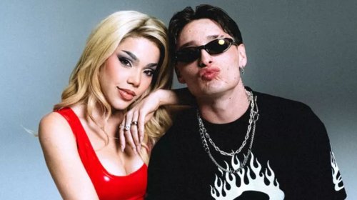 Fans teorizan reconciliación con Peso Pluma tras post de Kenia