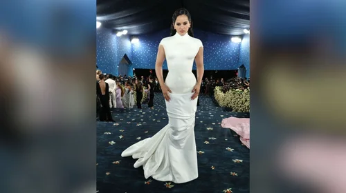 Rosalía deslumbra en la Met Gala y anticipa nuevo proyecto