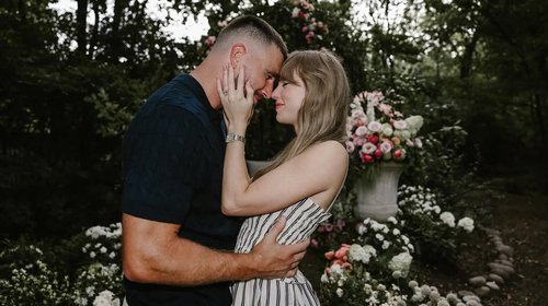 Taylor Swift y Travis Kelce alistarían su boda en NY para julio