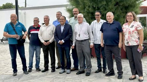 Entrega Escobedo comodatos para construcción de 11 nuevos templos