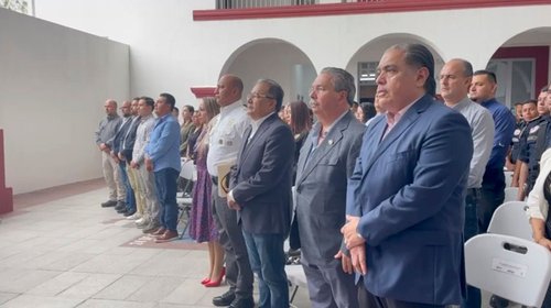 Homenajean a Mauricio con silencio y aplausos en Escobedo