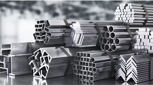 Amplía EUA aranceles del 50% a 400 productos de acero y aluminio