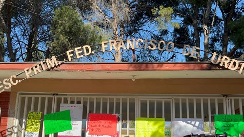 Protestan padres por falta de docente en escuela primaria