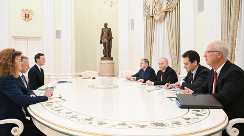 Kremlin niega rechazo al plan de paz de EUA para Ucrania