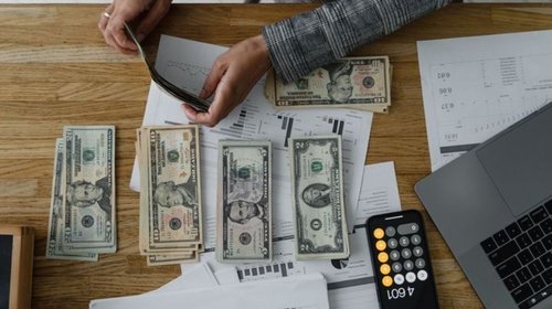 Falta de libertad financiera: gastos mínimos y compras impulsivas