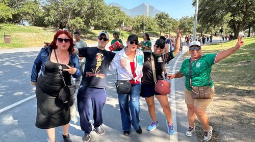 Despiden con multitudinaria asistencia último Fan Fest regio