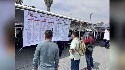 Registra alta afluencia feria laboral en Saltillo