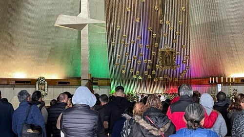 Abarrotan fieles católicos la Basílica de Guadalupe
