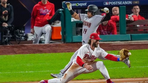 Filadelfia apalea a Arizona y se acerca a la Serie Mundial