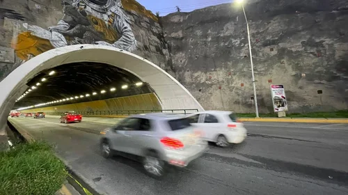 Reabren el túnel de la Loma Larga; colocan mallas