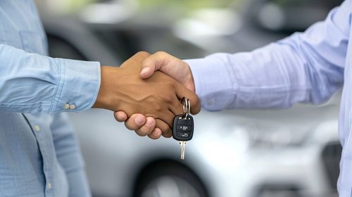 Mexicanos apuestan al crédito para compra de autos, crece 7%