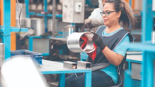 Apagones ‘pegan’ a 66% de maquiladoras en Nuevo León