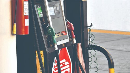 México y empresarios acuerdan un tope de $28 el litro de diésel