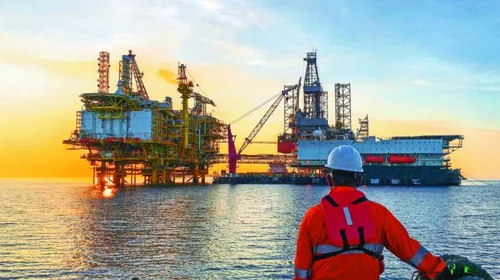 Guerra entre Israel e Irán eleva 15% la cotización del petróleo