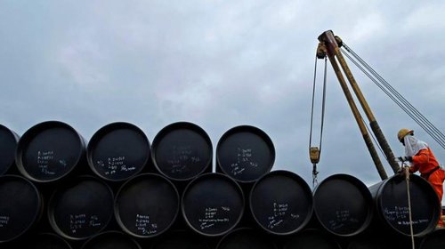 Liberarán millones de barriles de petróleo para frenar su alza