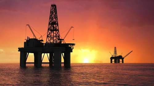 Petróleo supera los 100 dólares tras crisis en Medio Oriente