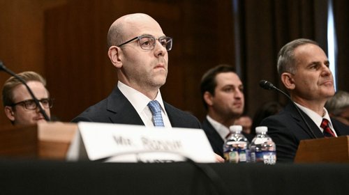 Consejero de Trump asume en la Fed previo a reunión sobre tasas