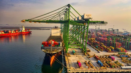Anticipan 'golpe' a exportaciones por volatilidad cambiaria