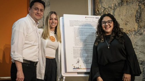 Firma Mariana Pacto por la Primera Infancia con la sociedad civil