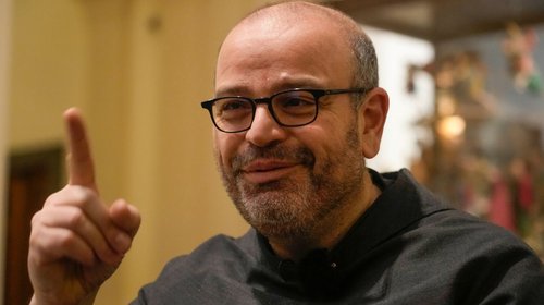 Fraile Franciscano es el experto del Vaticano en ética de IA