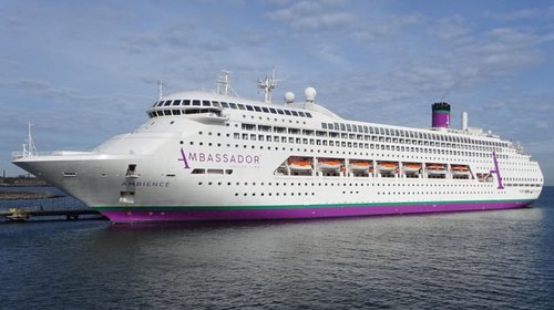 Confinan a 1,700 personas en crucero por brote gastrointestinal