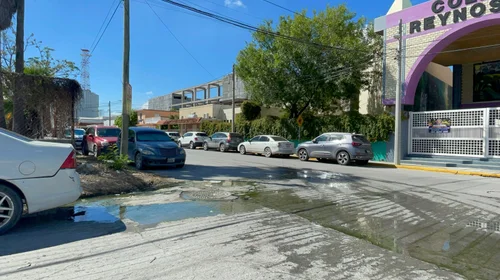 Denuncian fuga de drenaje que afecta a familias de Reynosa