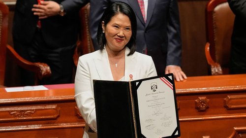 Keiko Fujimori toma protesta como presidenta de Perú