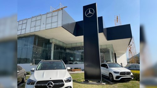 Remodela Mercedes-Benz agencias pero olvidan atención 