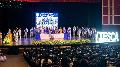 Celebran graduación en secundaria de Saltillo tras superar crisis