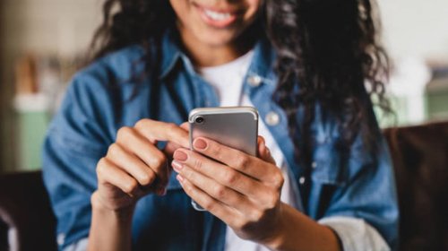 Histórico: mujeres ya dominan en uso de Internet en México