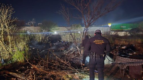 Muere hombre por incendio de predio en colonia Mirasierra