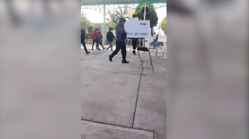 Hombres armados irrumpen casilla electoral en Puebla