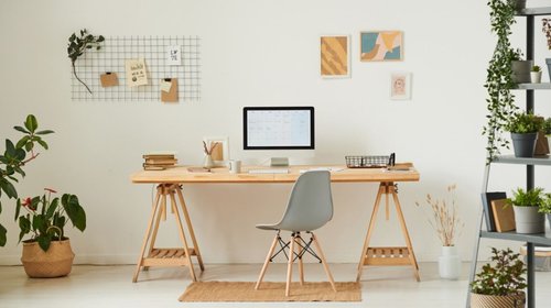 Proponen home office para frenar crisis energética global
