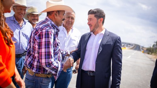 Inaugura Samuel García primera etapa de carretera Interserrana