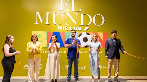 Restauran 'La Lagartera' e inauguran muestra mundialista
