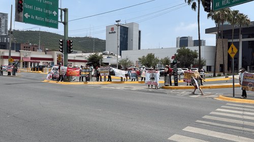 Afectados por Proyectos 9 realizan protesta en San Pedro 