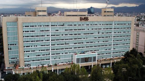 IMSS inaugura siete hospitales y avanza en 19 obras médicas