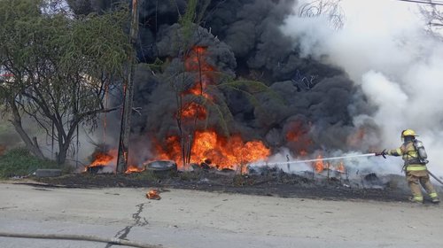 Incendio en Escobedo afecta al medio ambiente