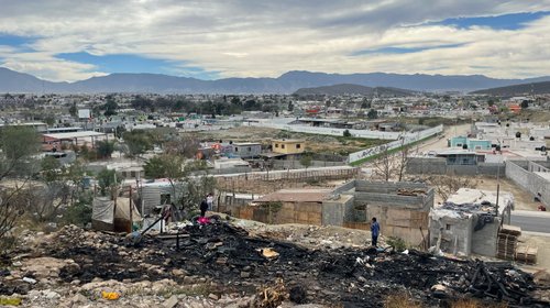 Pareja sobrevive a incendio de su tejaban en Ramos Arizpe