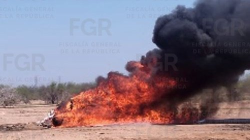 Incineran más de 1,600 litros de metanfetamina líquida en Sonora