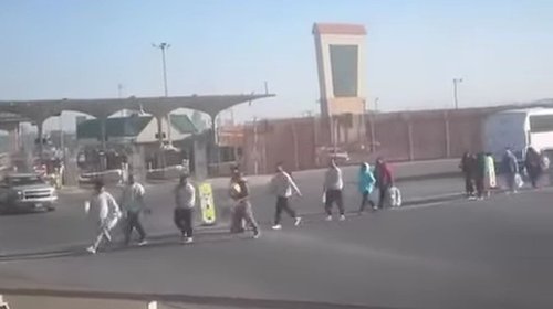 Entregan a deportados en el puente internacional Reynosa-Hidalgo
