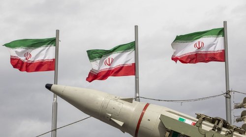 Irán advierte a EUA que responderá con fuerza si incumple acuerdo
