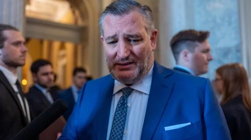 Ted Cruz: 'cárteles superan a EUA en el uso de drones'