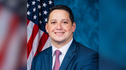 Congresista Tony Gonzales renuncia tras escándalo de acoso