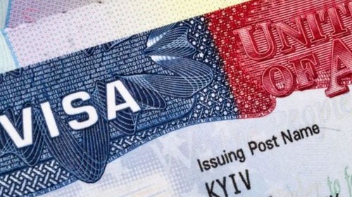 EUA revoca visas a 6 extranjeros por comentarios sobre Kirk
