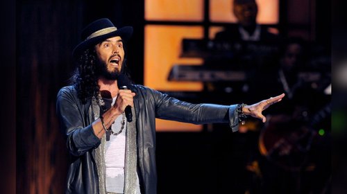 Interrogan a Russell Brand de nuevo por agresión sexual