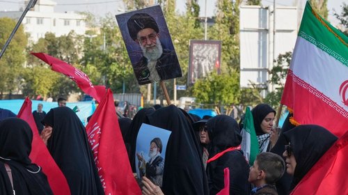 Irán contempla atacar ofensiva de EUA en Europa, según medios