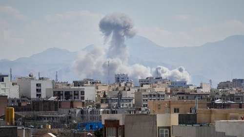 Irán, EUA e Israel en conflicto, día 2: minuto a minuto