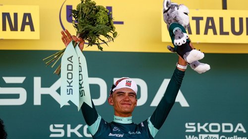 Isaac del Toro renueva con UAE Team Emirates hasta 2031