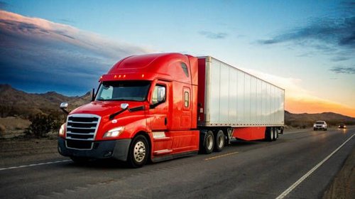 Camioneros inmigrantes en EUA temen más restricciones de Trump